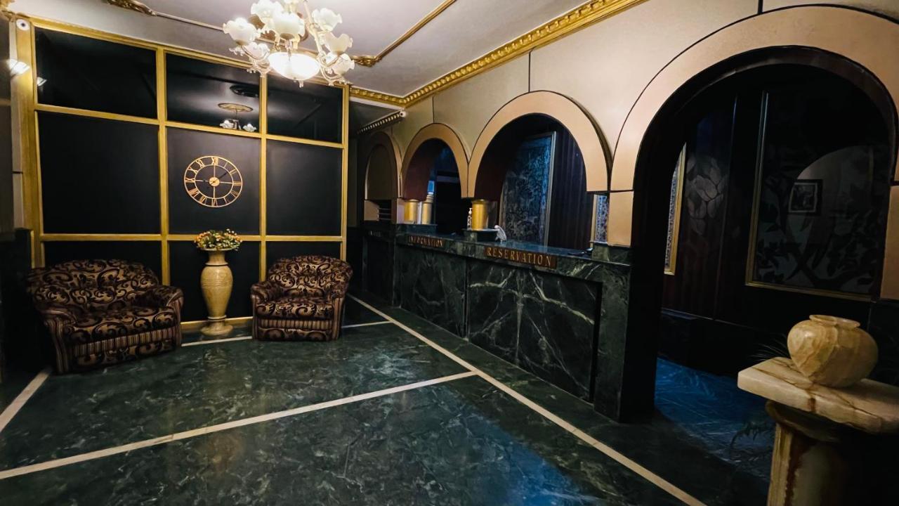 Hotel International Srinagar Exterior foto